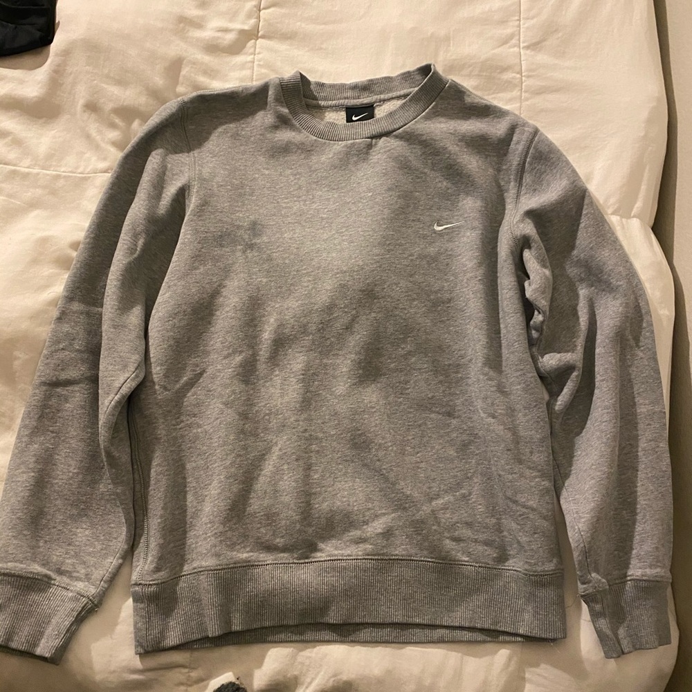 VINTAGE MENS NIKE CREWNECK